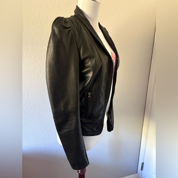 Ted Baker XS leather jacket with puffed shoulder - Picture 3 of 13